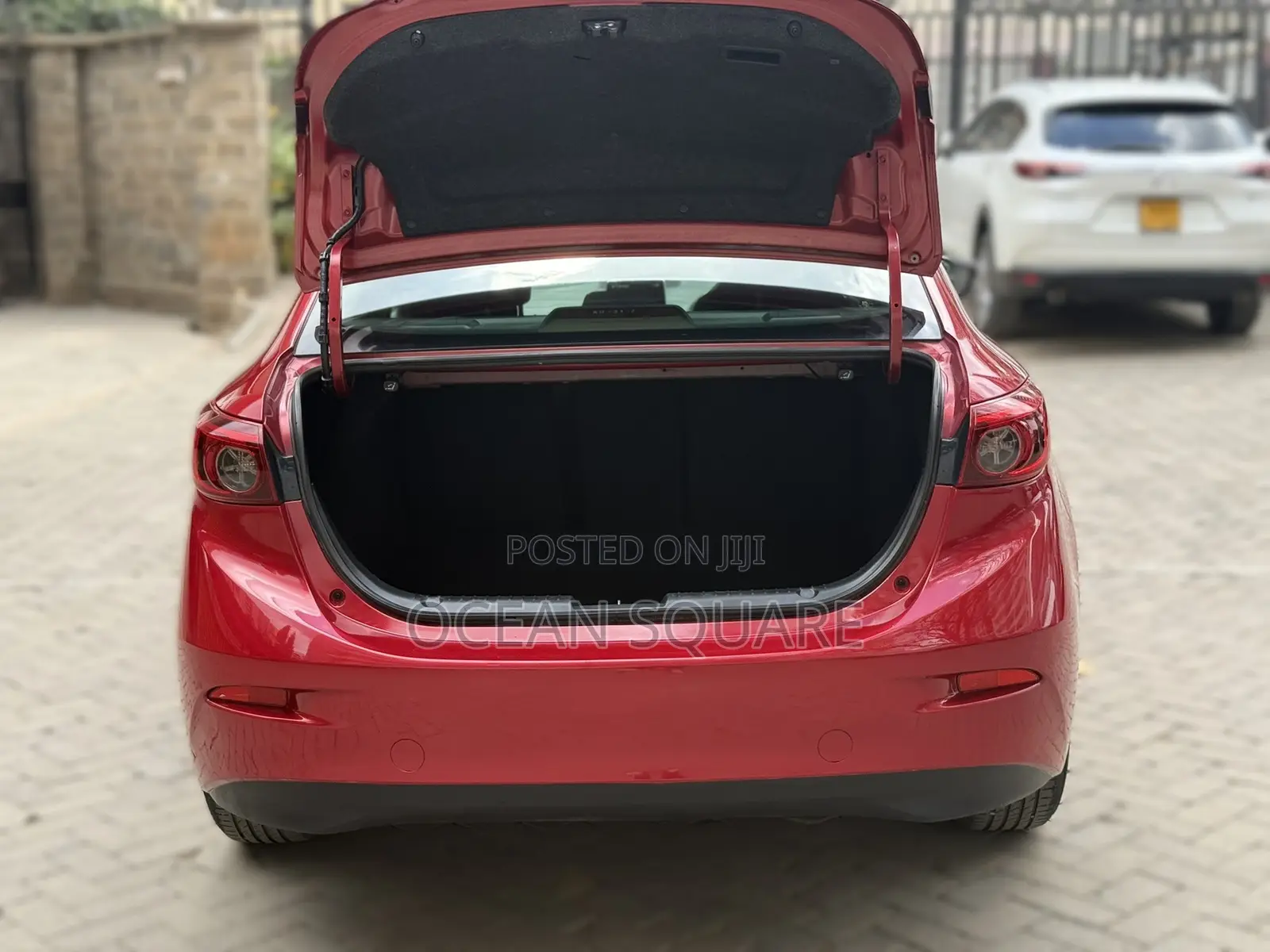 Mazda Axela SV Premium 2014 Red