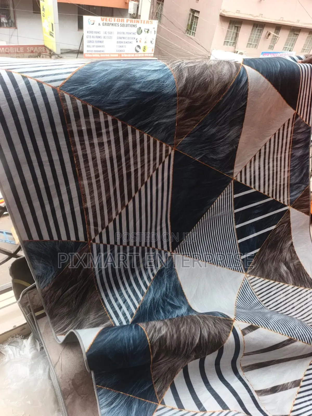 5*8 Decorative Carpets