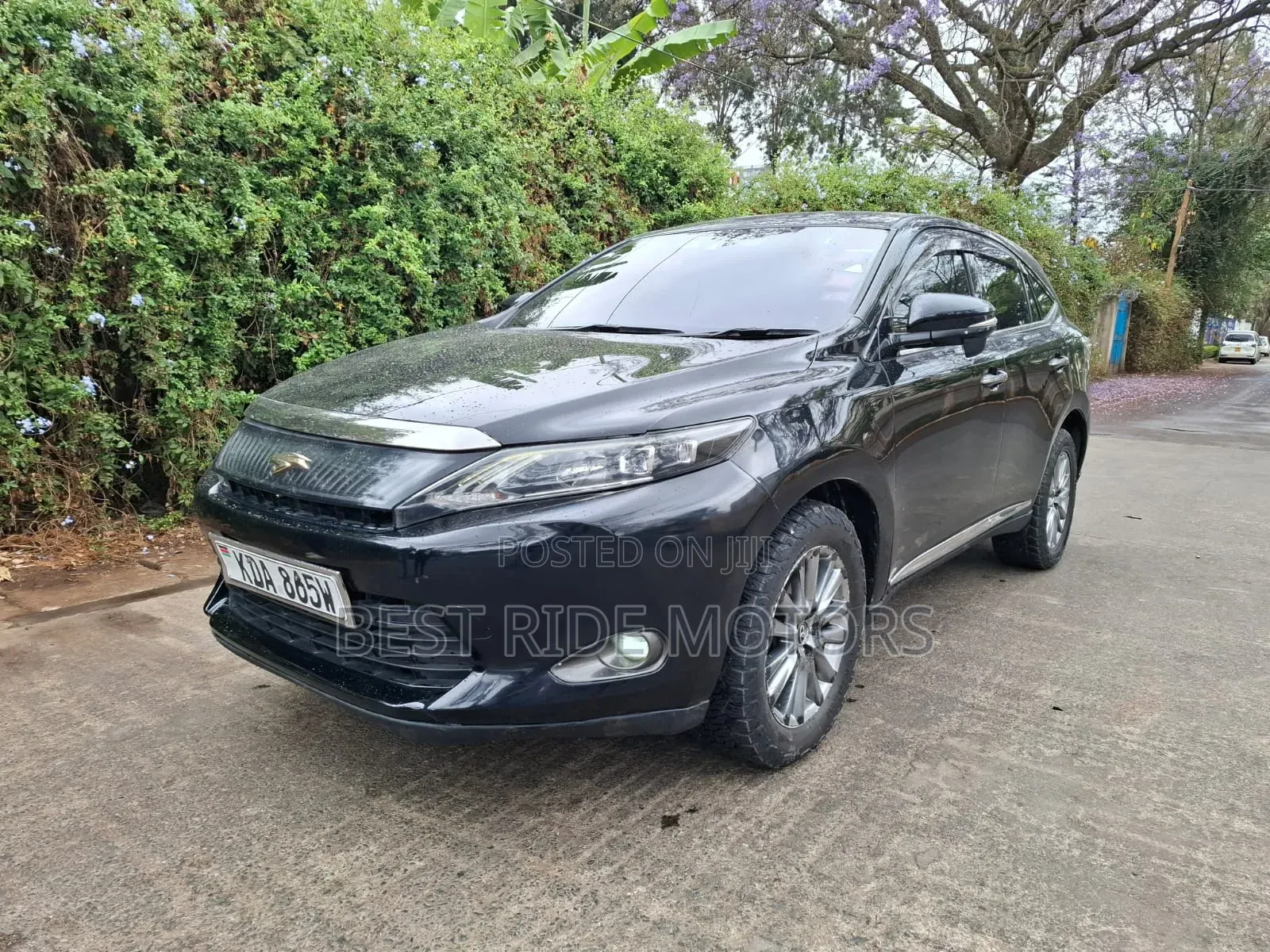 Toyota Harrier 2.0 2015 Black