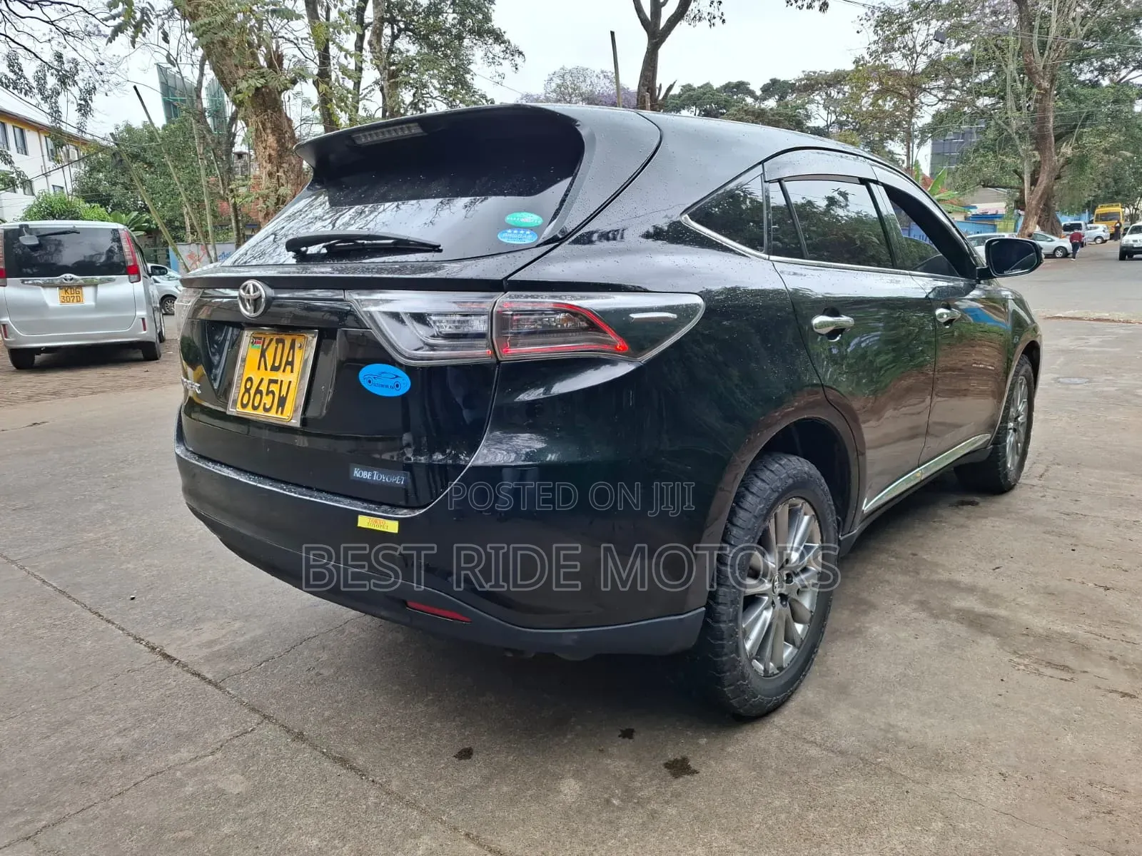 Toyota Harrier 2.0 2015 Black