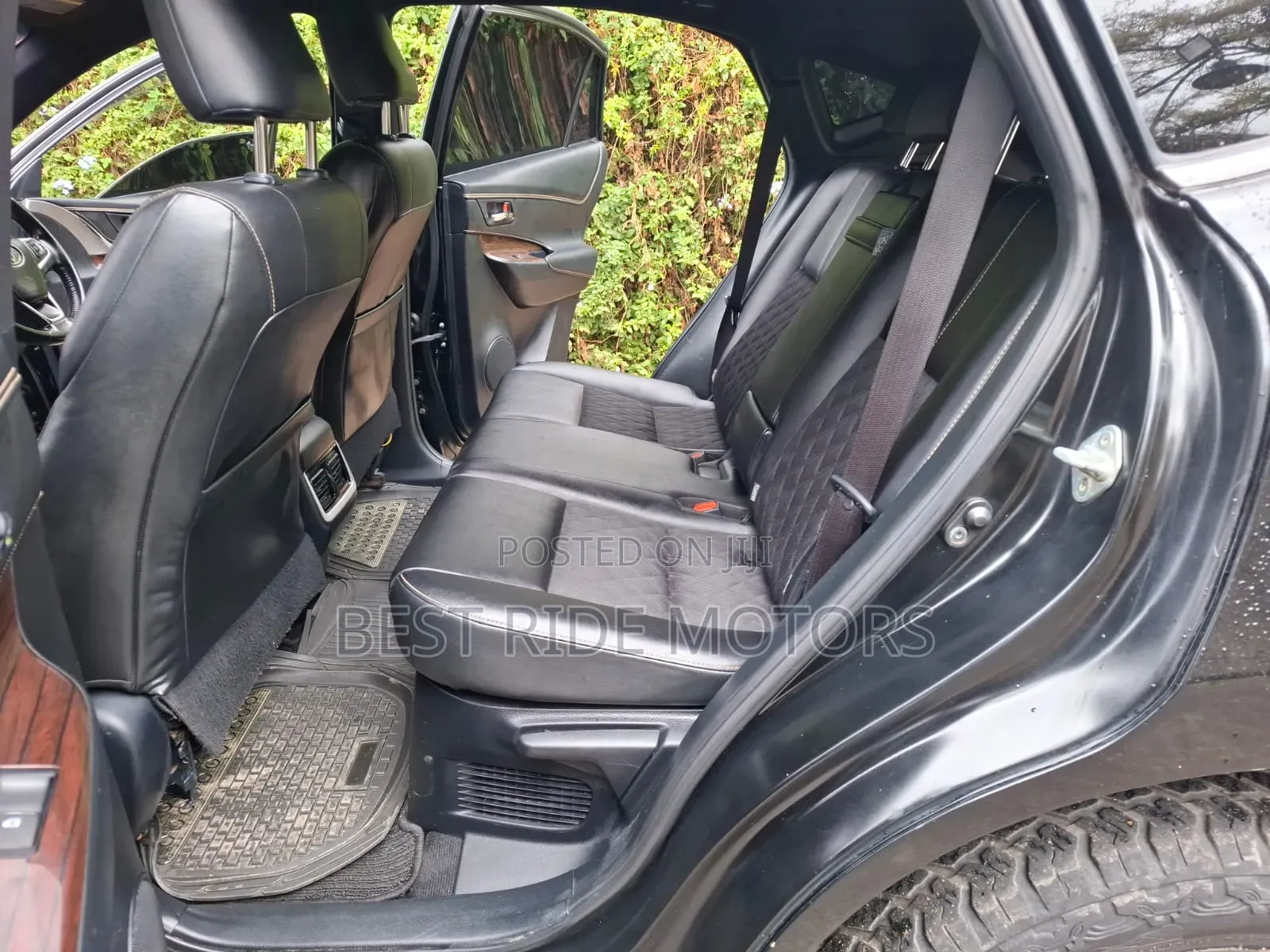 Toyota Harrier 2.0 2015 Black