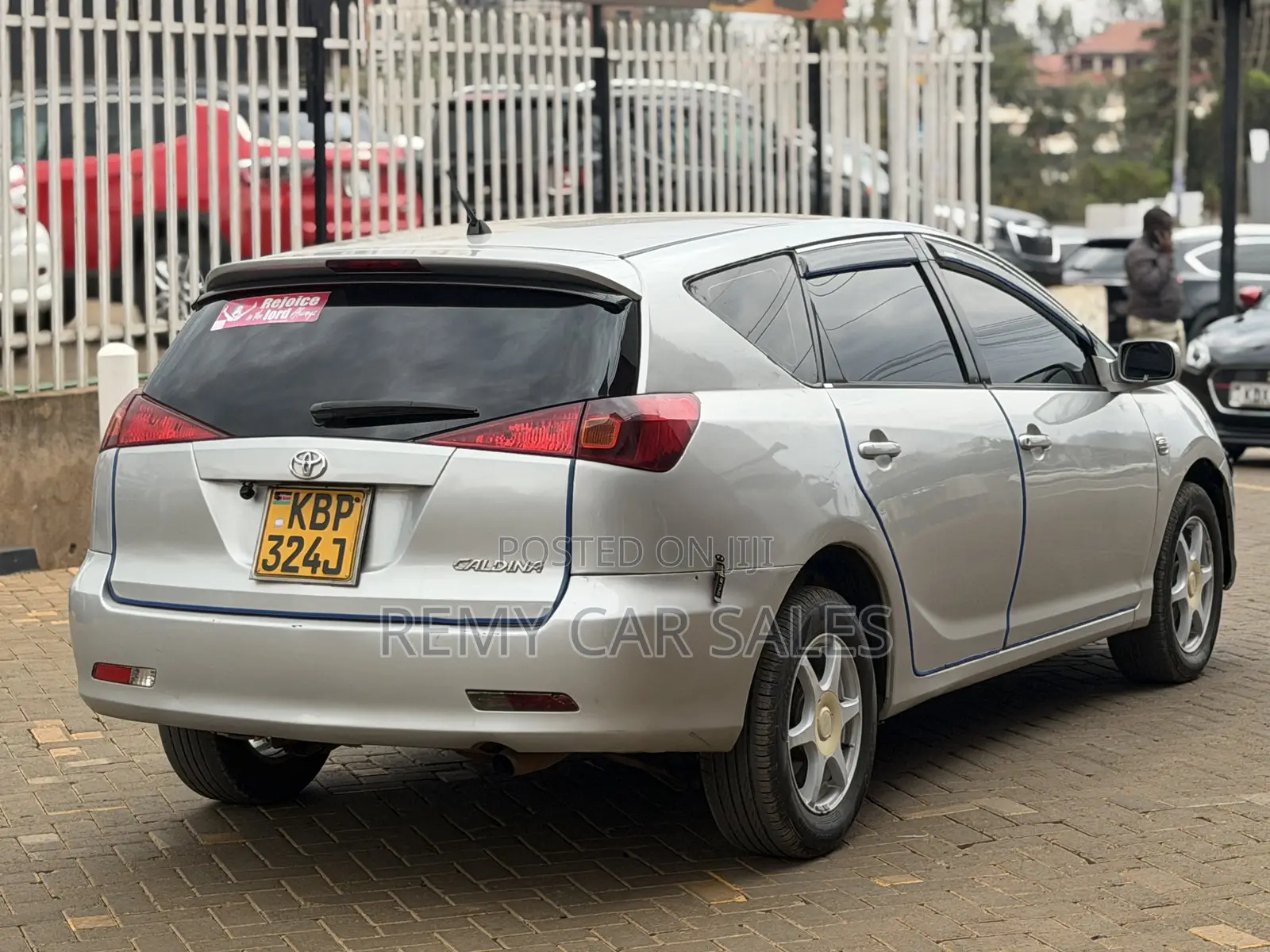 Toyota Caldina 2005 Silver