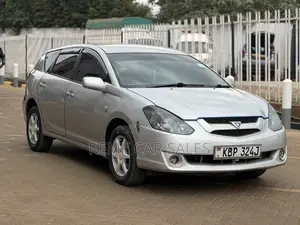 Toyota Caldina 2005 Silver