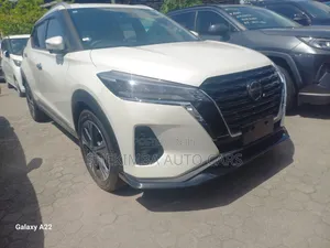 Nissan Kicks 2021 White