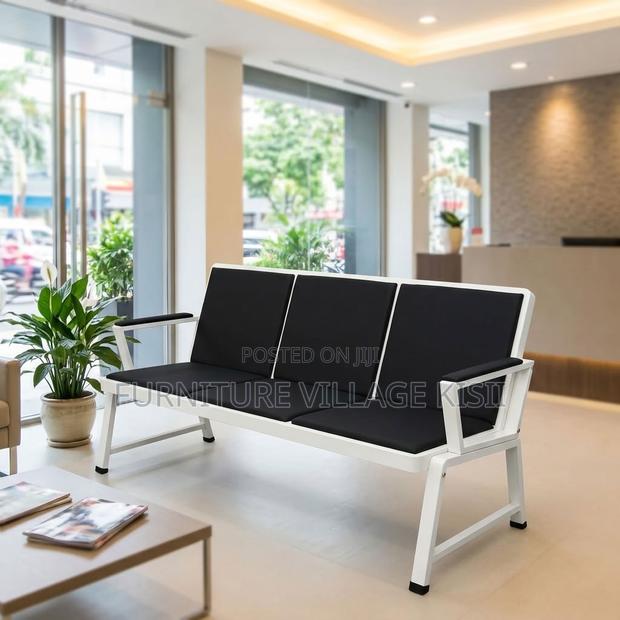 3-Link Heavy Duty Padded Wainting Bench - thumbnail 8