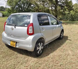 Toyota Passo 2017 Silver