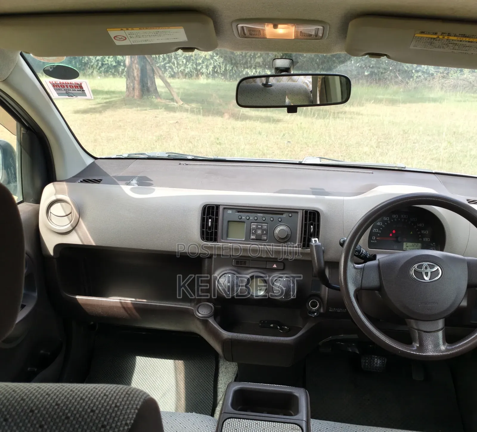 Toyota Passo 2017 Silver