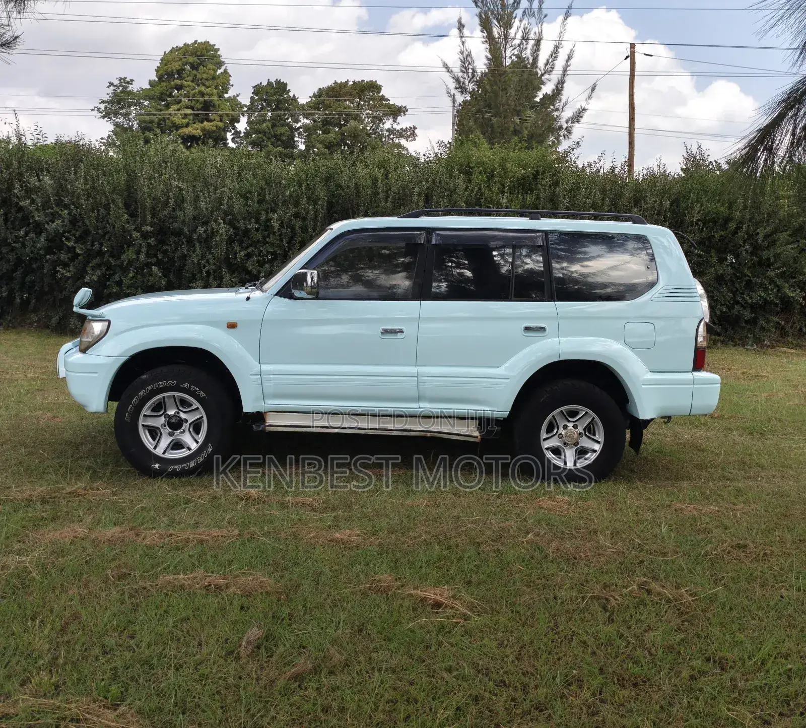 Toyota Land Cruiser Prado 2001 White