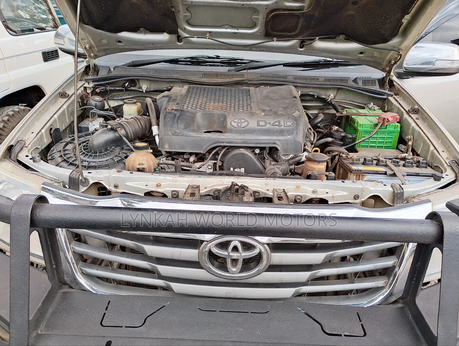 Toyota Hilux 2013 Silver