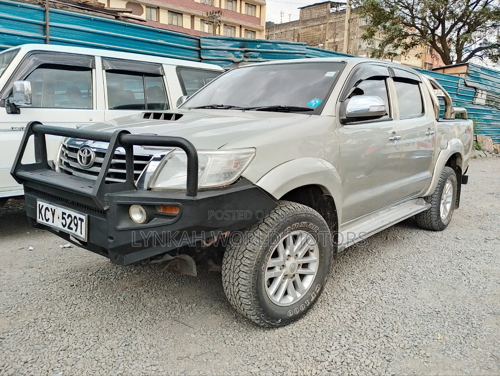 Toyota Hilux 2013 Silver