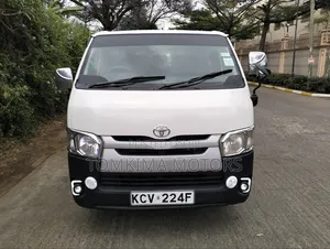 Toyota HiAce 2012 Silver