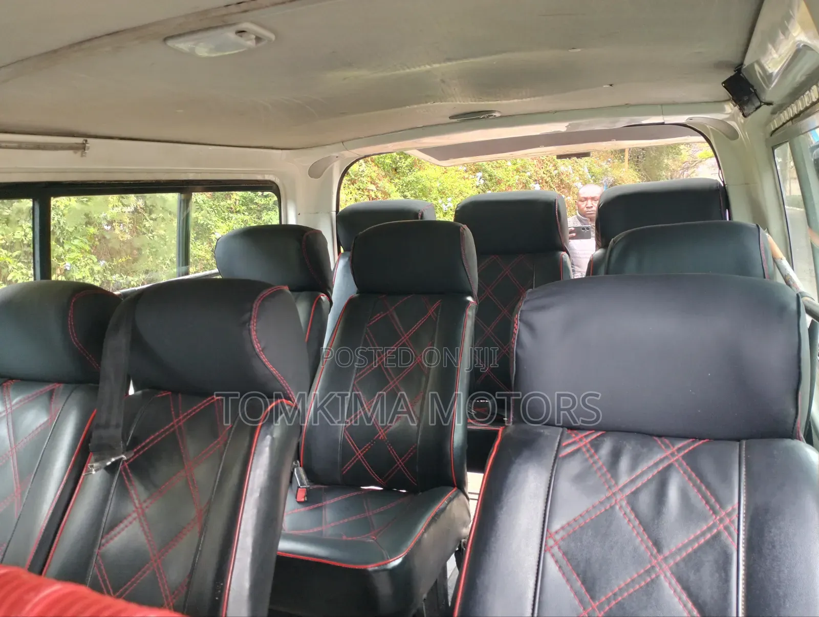 Toyota HiAce 2012 Silver