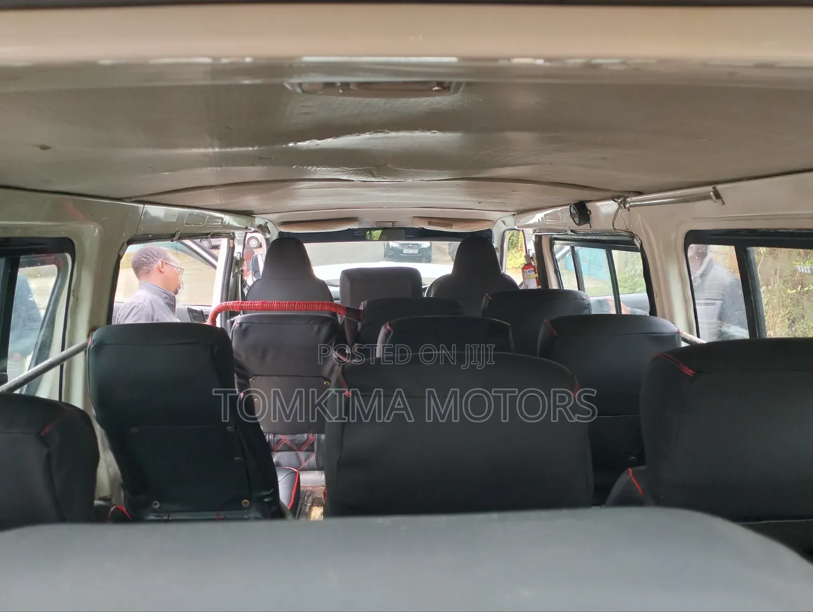 Toyota HiAce 2012 Silver