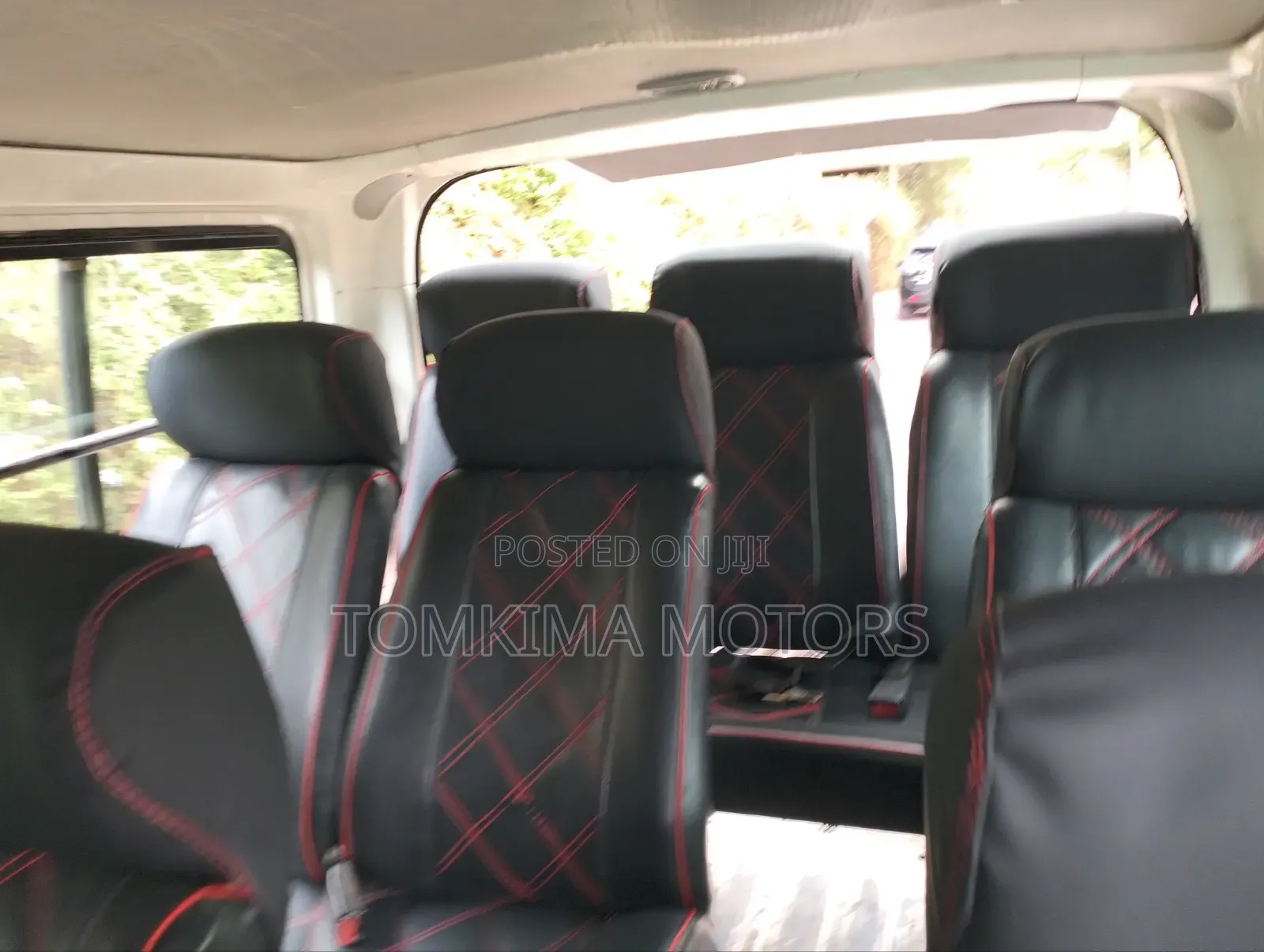Toyota HiAce 2012 Silver