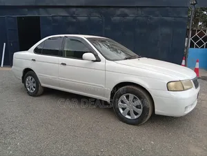 Nissan FB15 2005 White
