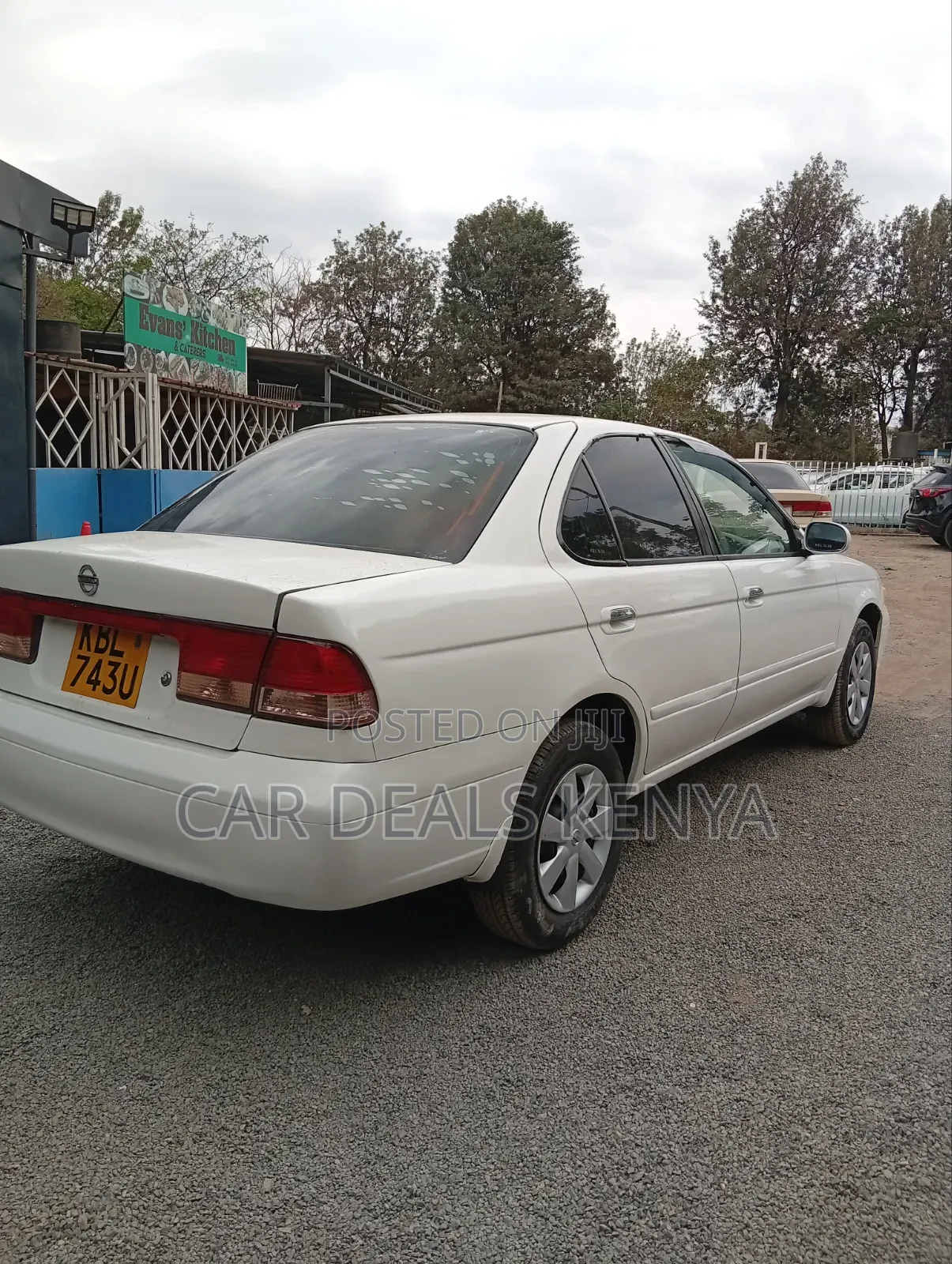 Nissan FB15 2005 White