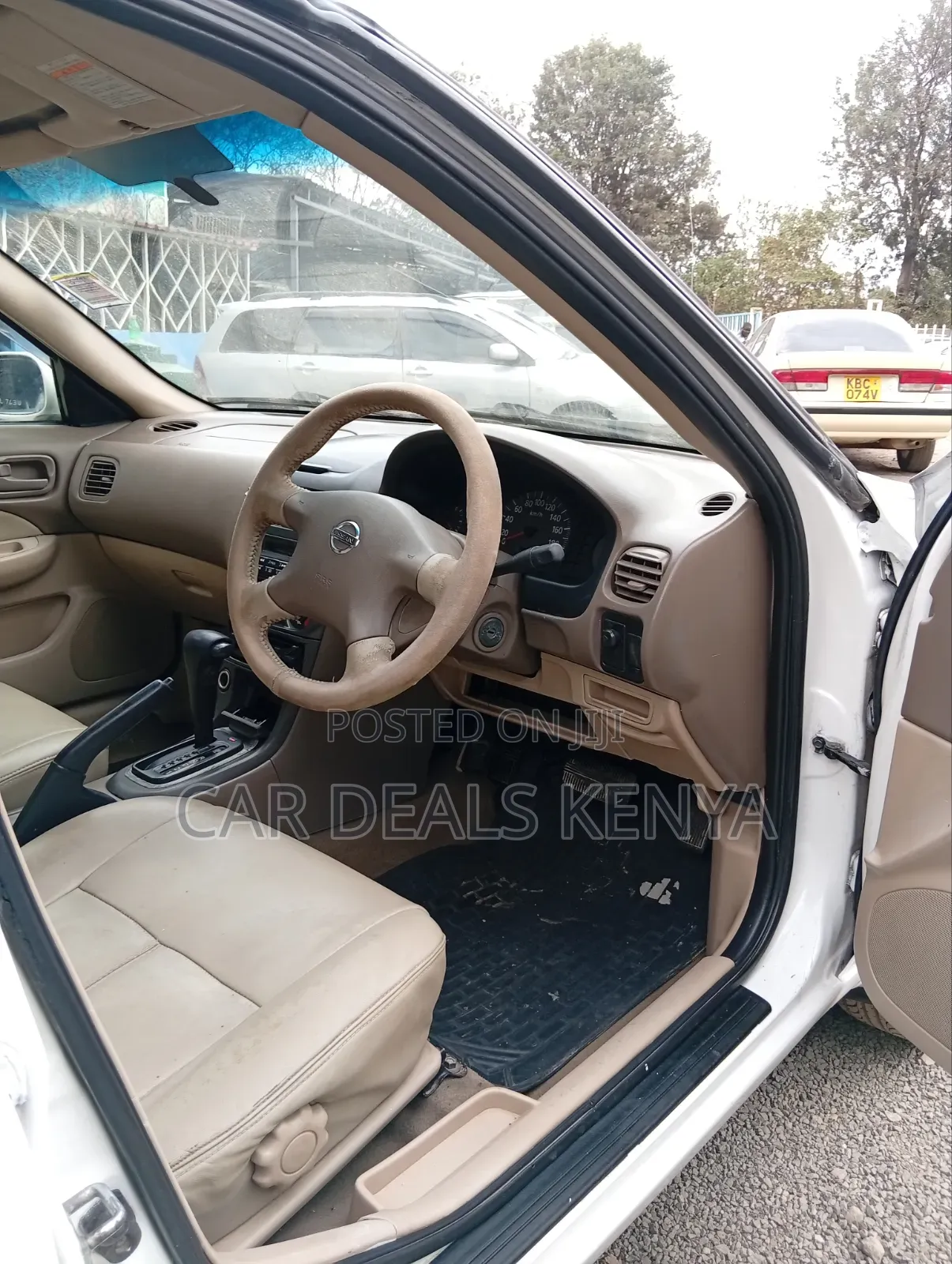 Nissan FB15 2005 White