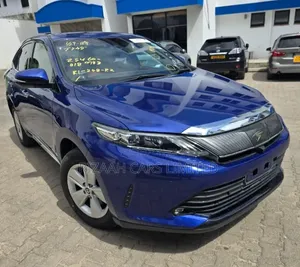 Toyota Harrier 2.0 2020 Blue