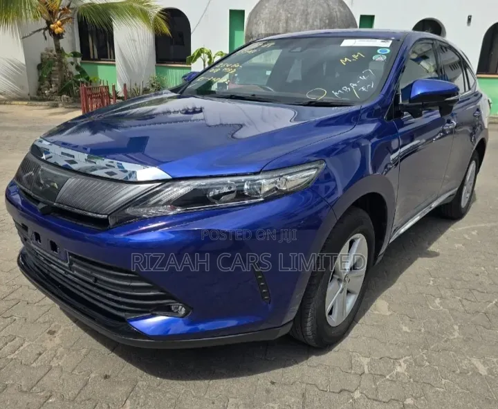 Toyota Harrier 2.0 2020 Blue