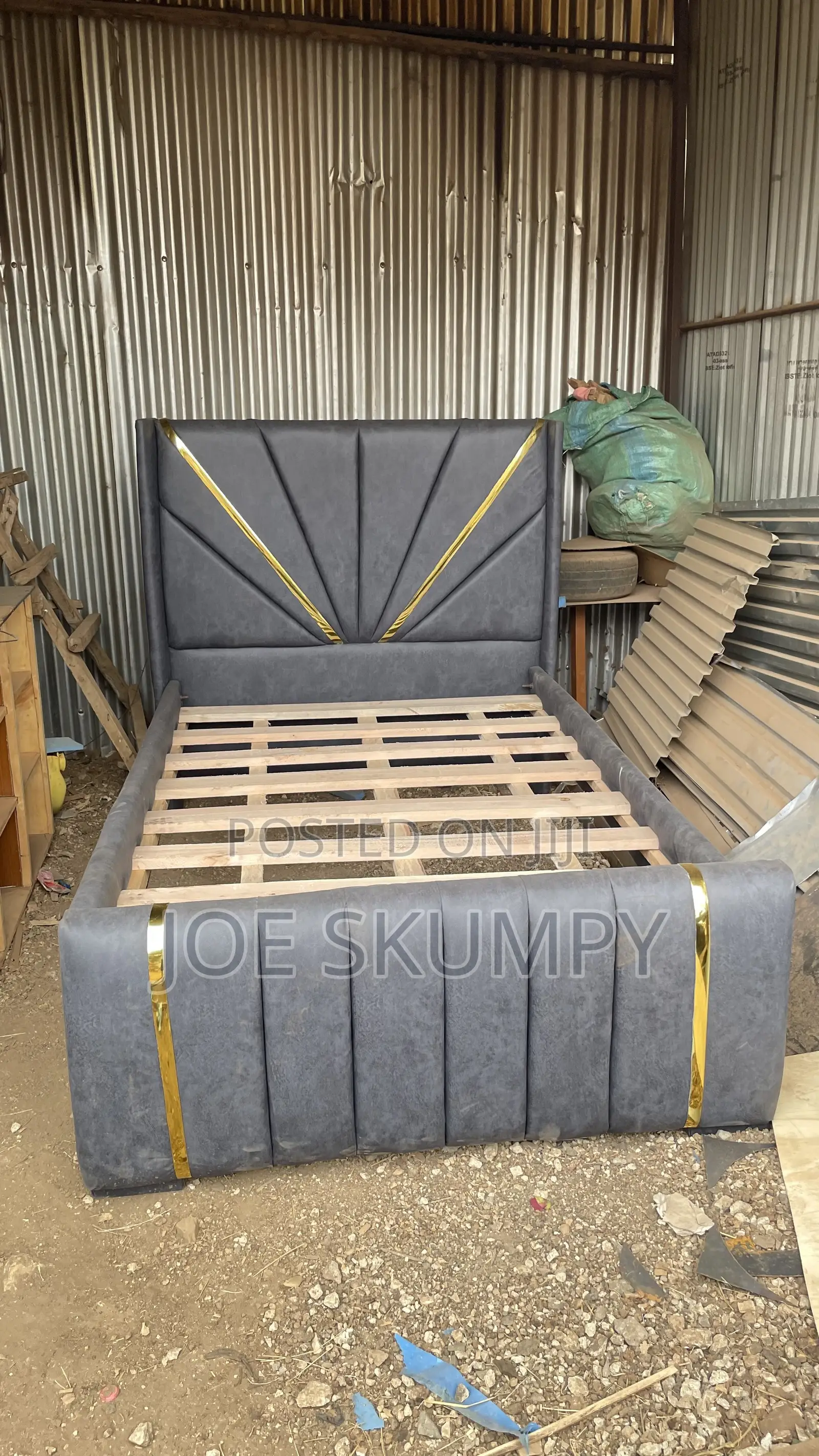 New 4*6 Grey Luxury Bed