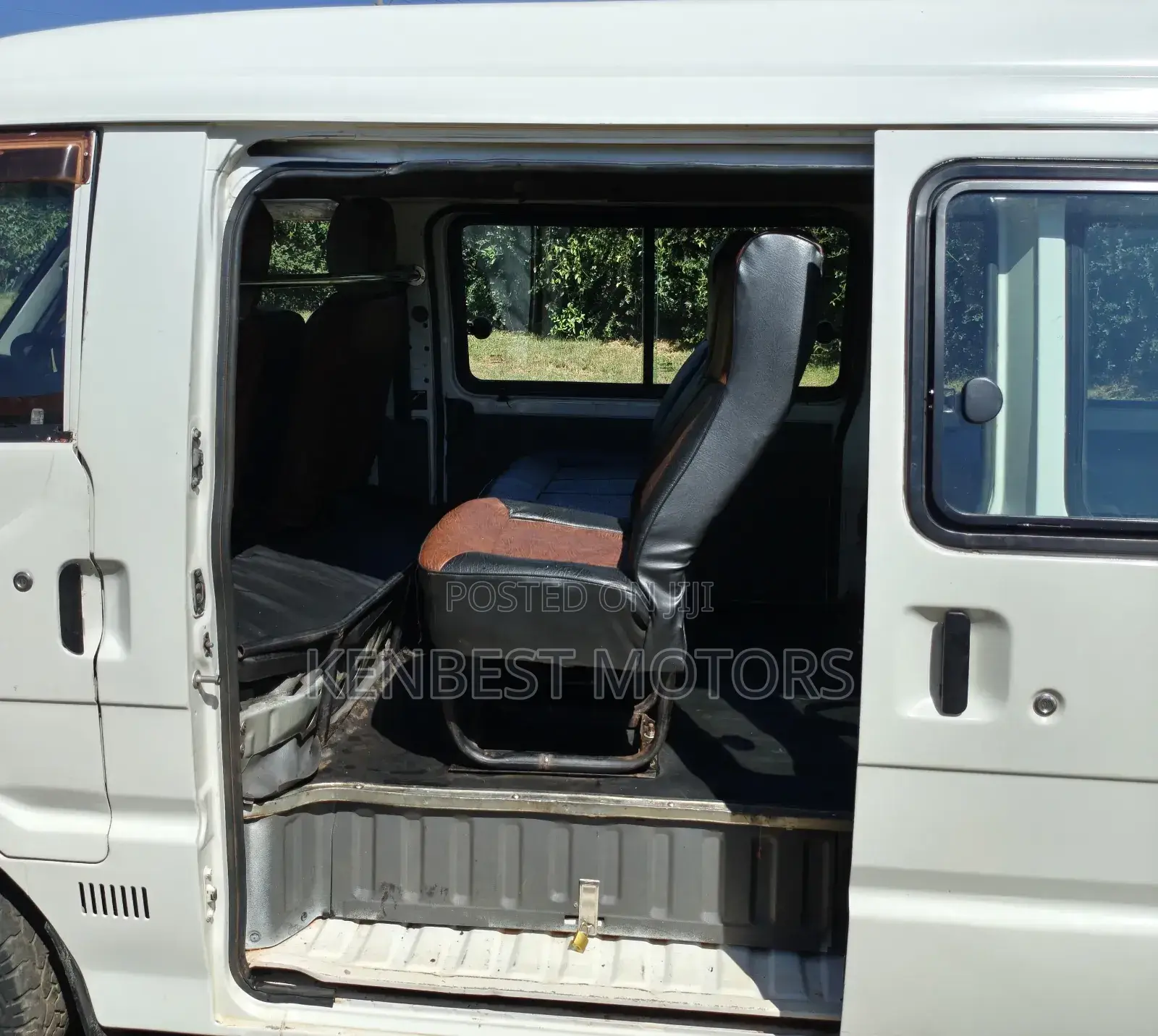 Mazda BT-50 2014 White
