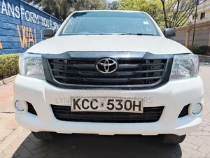 Toyota Hilux 2015 White