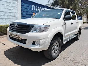 Toyota Hilux 2015 White