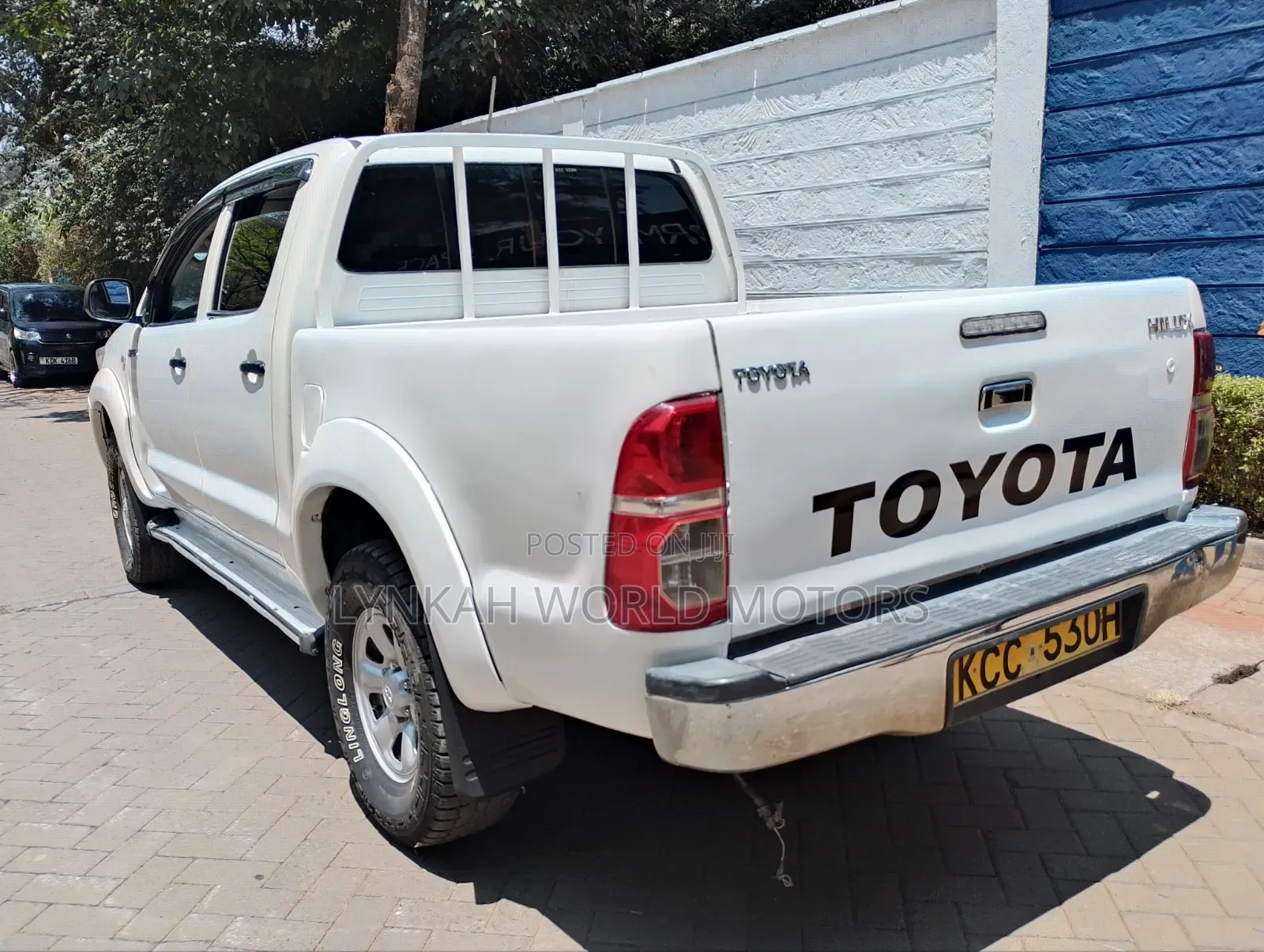 Toyota Hilux 2015 White