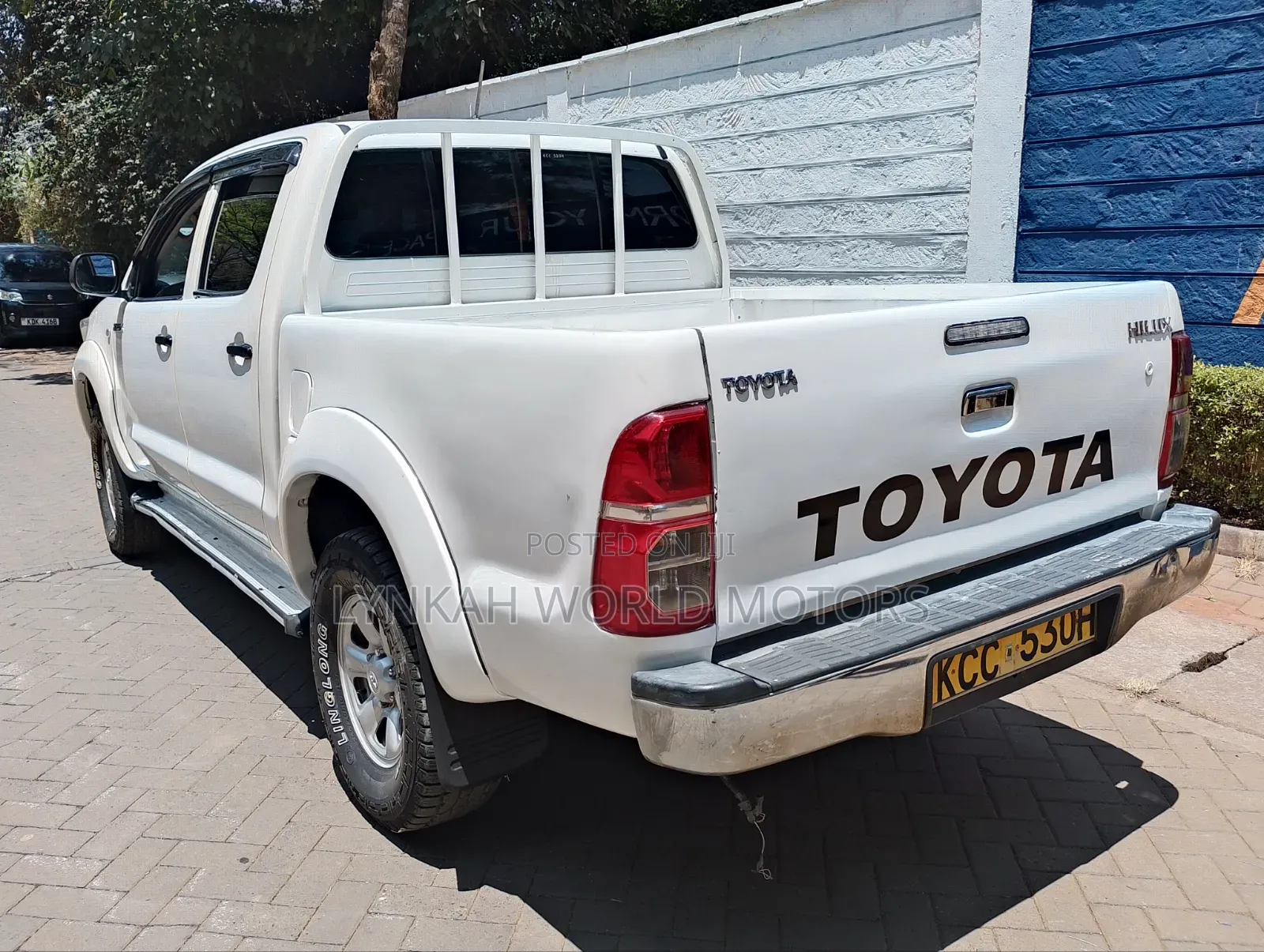 Toyota Hilux 2015 White