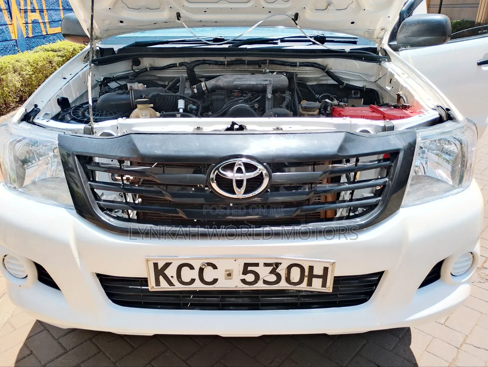 Toyota Hilux 2015 White