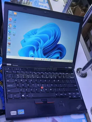 Laptop Lenovo ThinkPad X230 4GB Intel Core i3 HDD 320GB