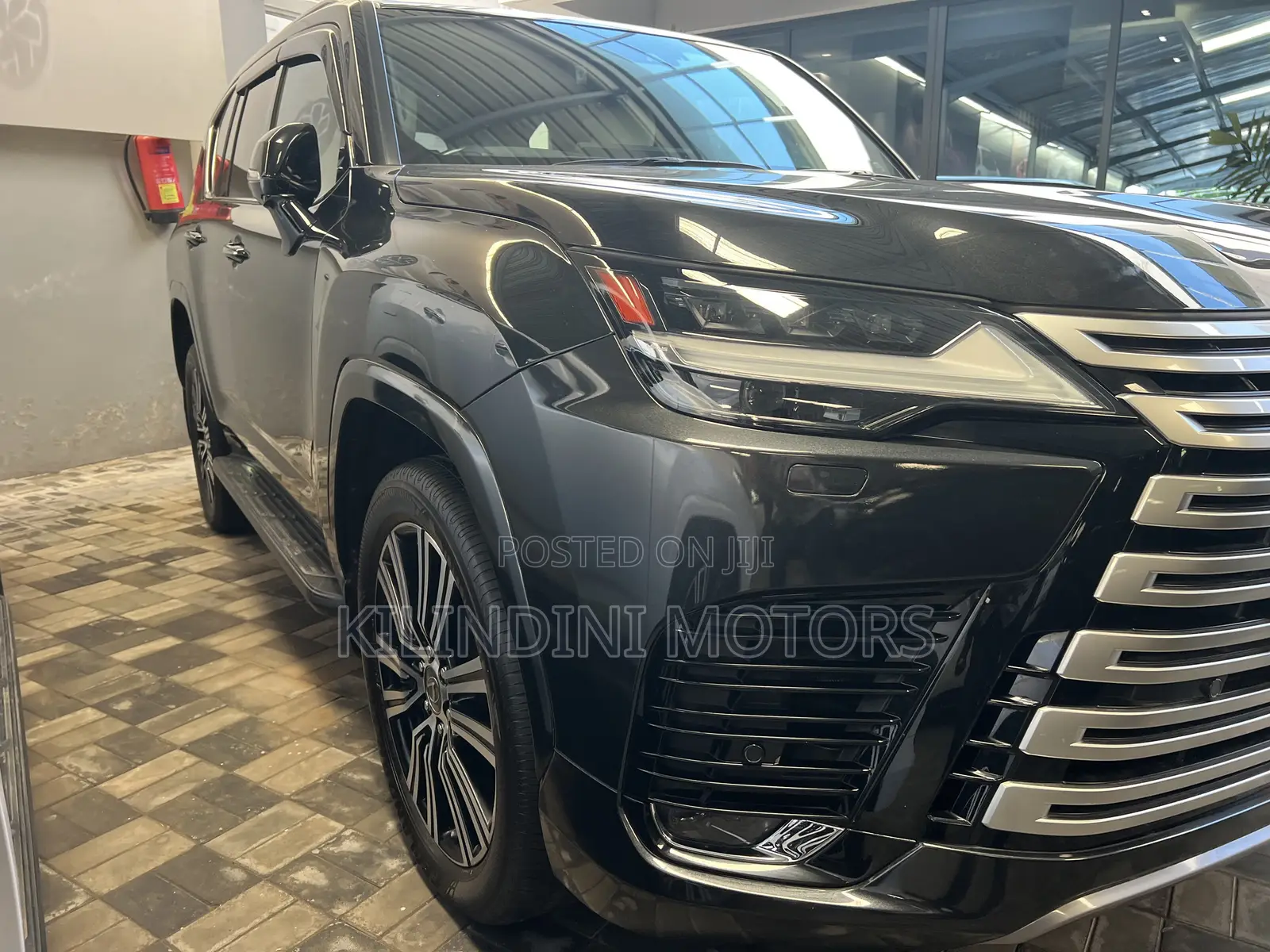 Lexus LX 2019