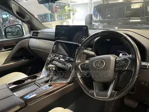 Lexus LX 2019