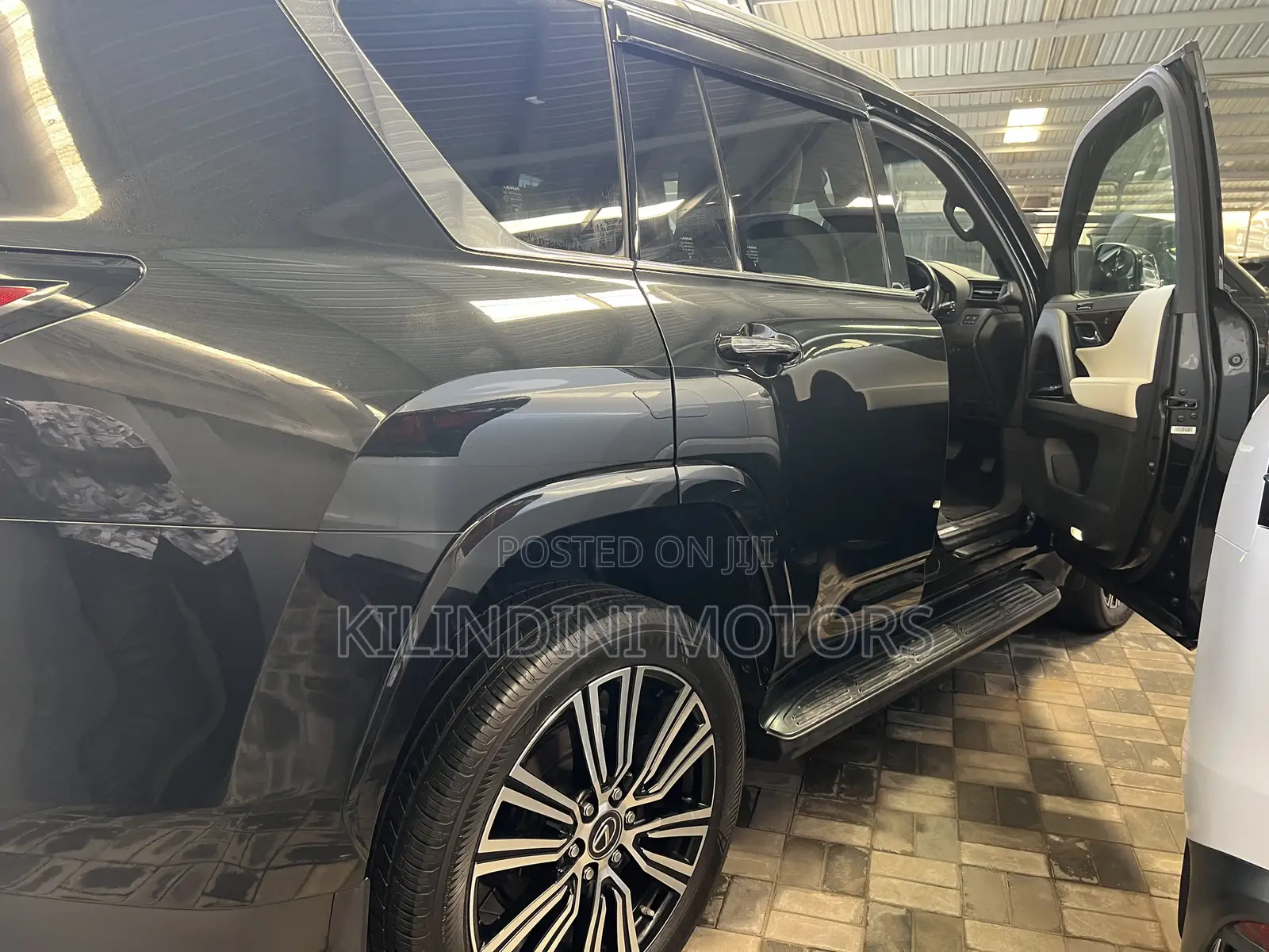 Lexus LX 2019