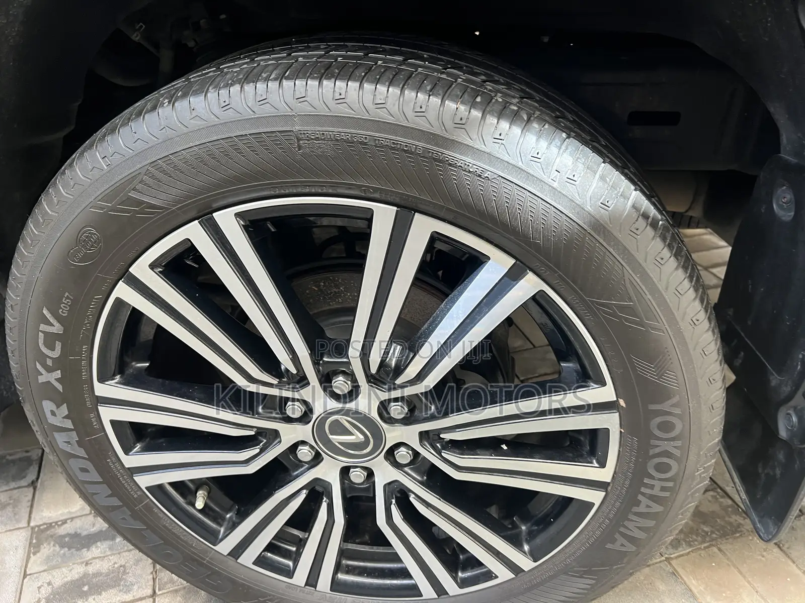 Lexus LX 2019