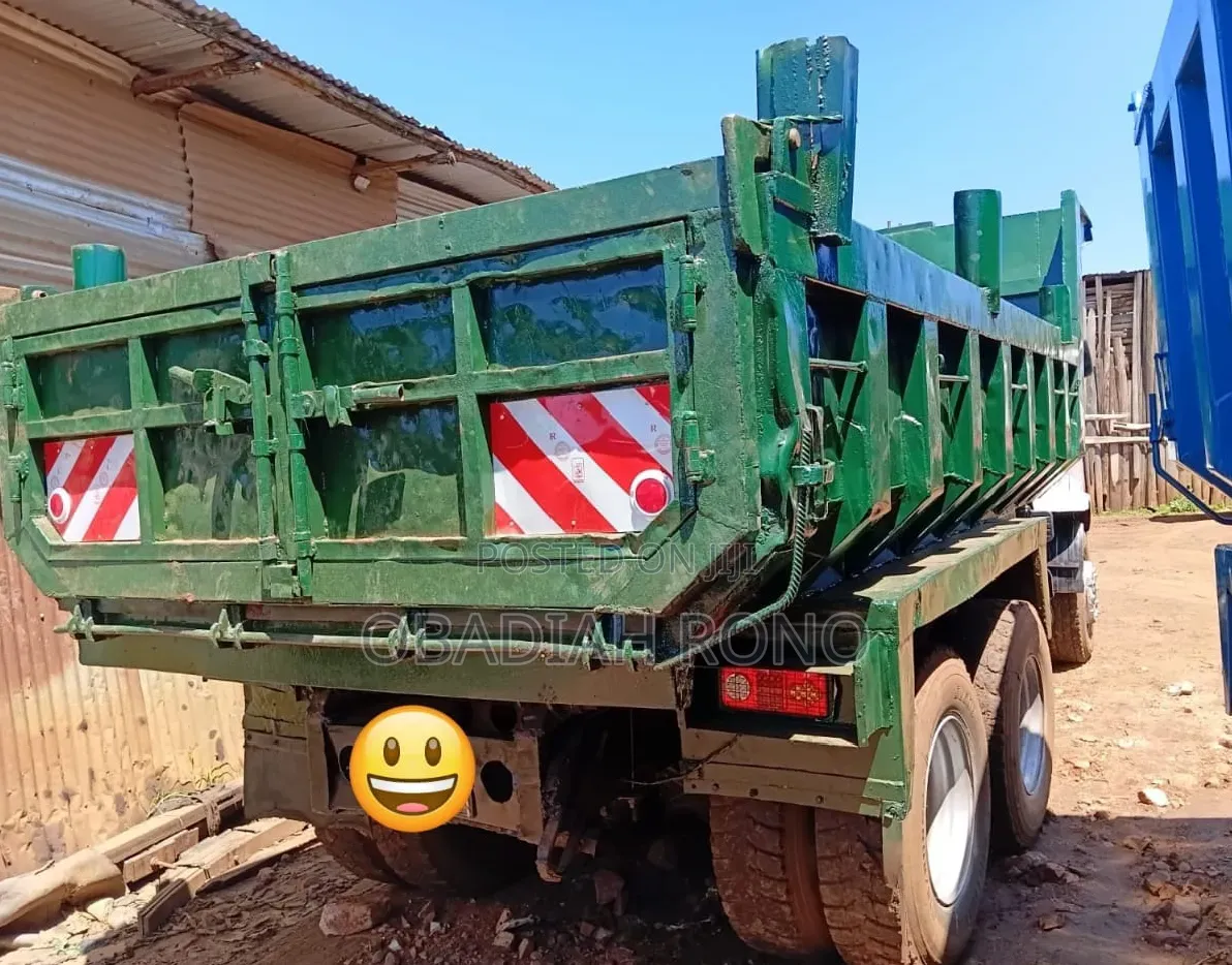 Mitsubishi Mahewa Tipper