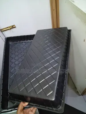 Space-Efficient Hydroponic Growing Trays - No Holes