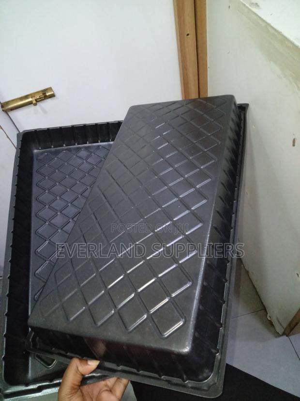Space-Efficient Hydroponic Growing Trays - No Holes - main view