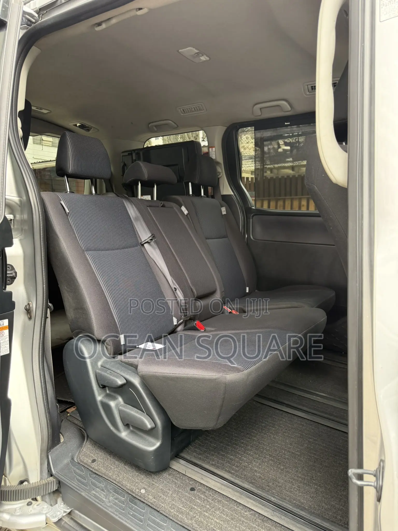 Toyota Noah 2017 Silver