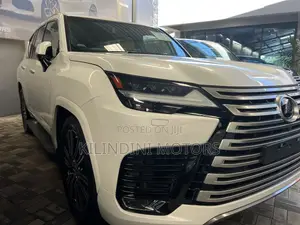 Lexus LX 2023