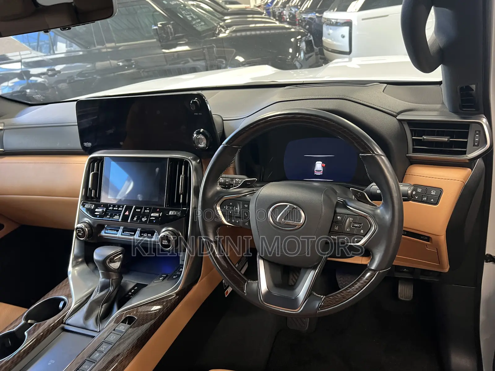 Lexus LX 2023