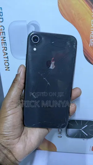 Apple iPhone XR 64 GB Gray