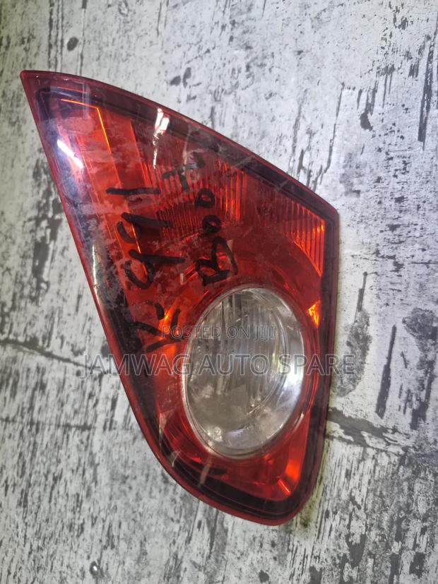 Nissan Dualis Boot Light - main view