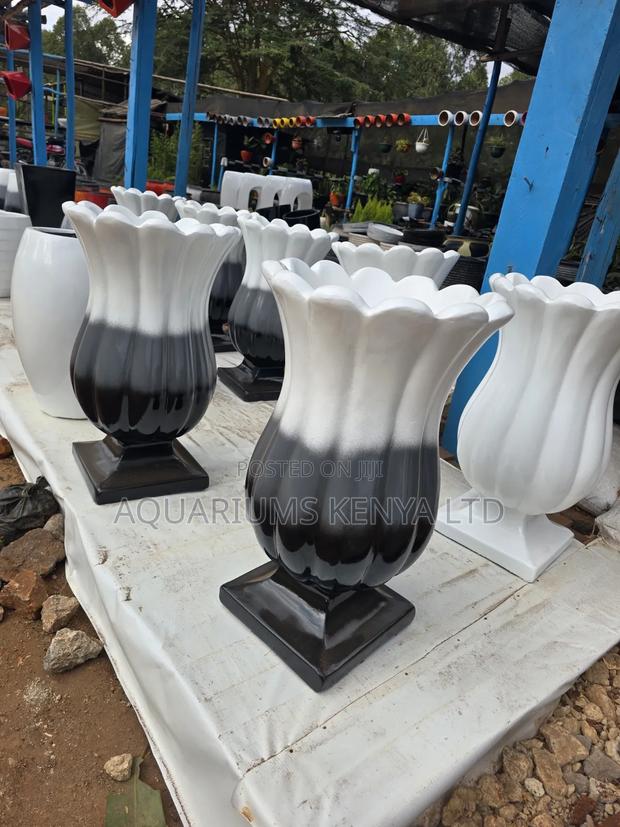 Duton Grey Fibreflower Pots - main view