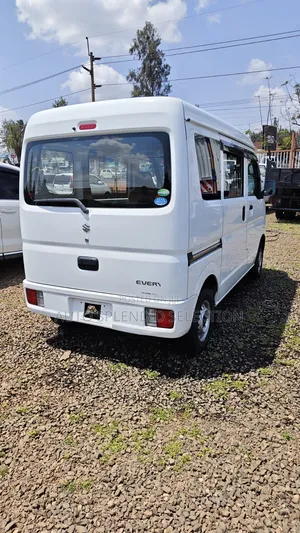 Suzuki Every Wagon 2019 White
