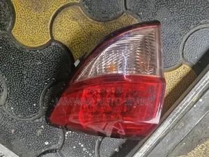 Honda Vezel Taillight