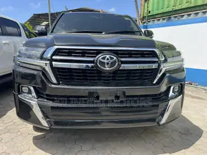 Toyota Land Cruiser 2017 Black