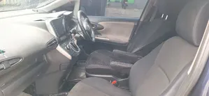 Toyota Wish 2011 Blue