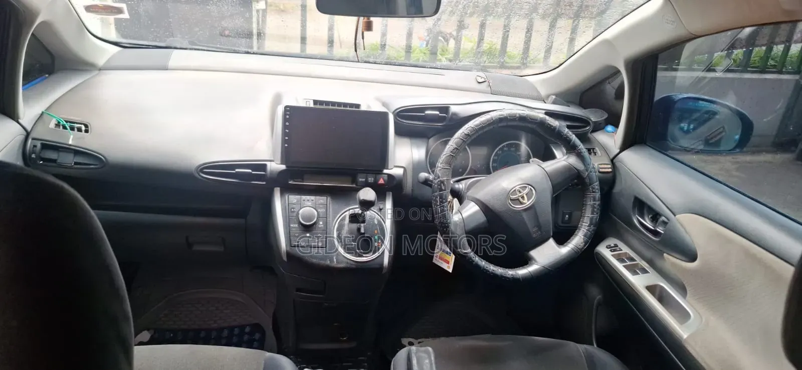 Toyota Wish 2011 Blue