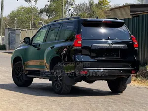 Toyota Land Cruiser Prado 2.8 2023 Black